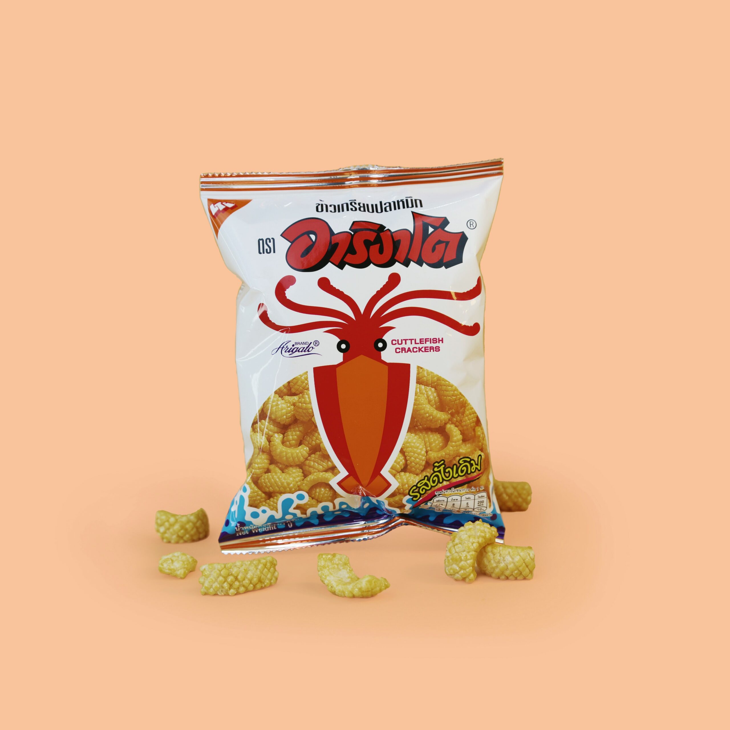 Arigato squid flavored crispy Thai snack. Made in Thailand and included in Heap Brand Thai snack box shipped from Thailand